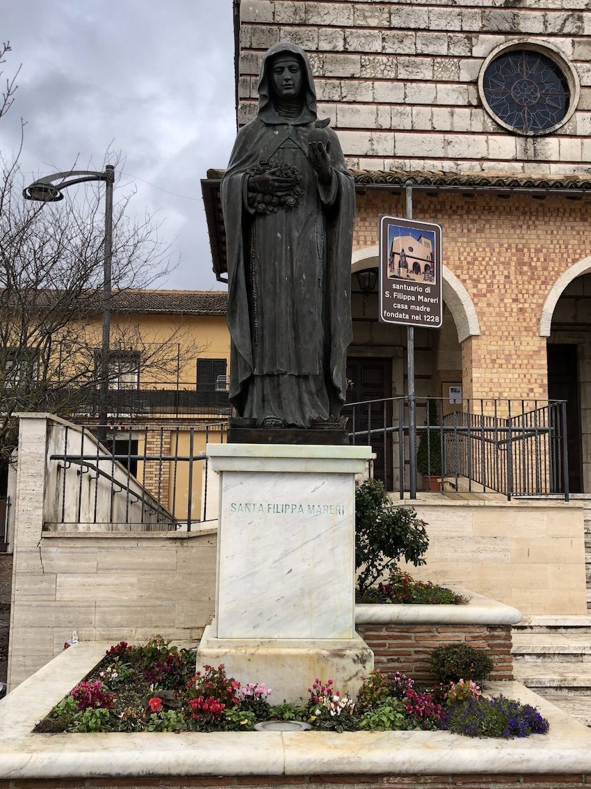 Filippa Mareri's statue, Borgo San Pietro (1).jpg